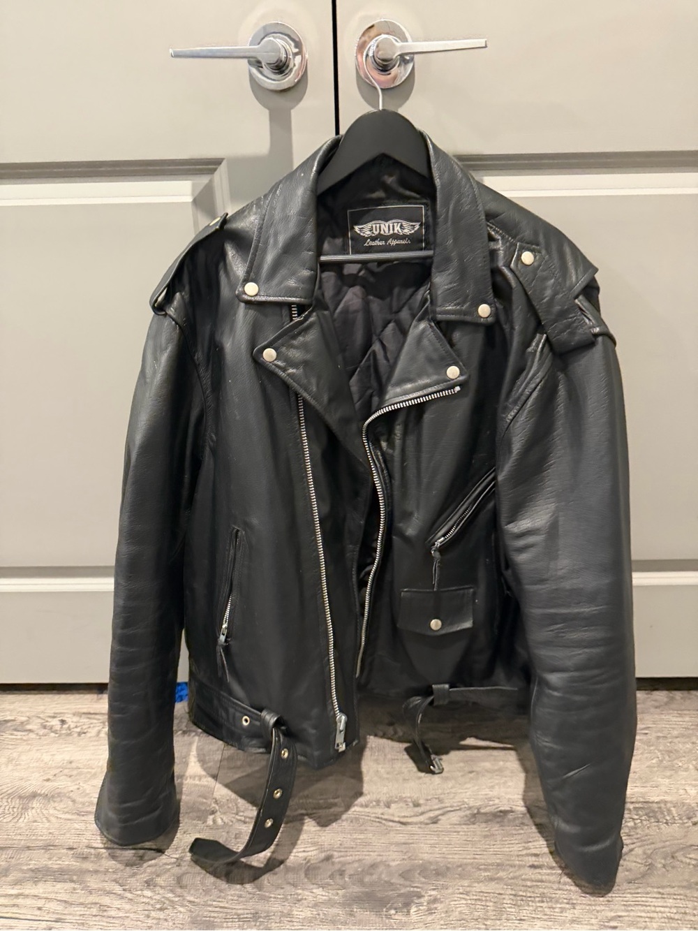 Unik Black Leather Bomber-Style Motorcycle Jacket